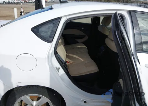 2016 Dodge Dart Sxt z USA, uszkodzony, nr VIN 1C3CDFBB3GD540307